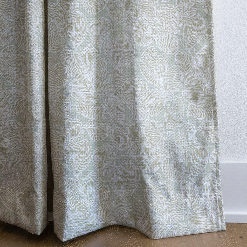 dwm:HH552738:corner_closeup_cropped