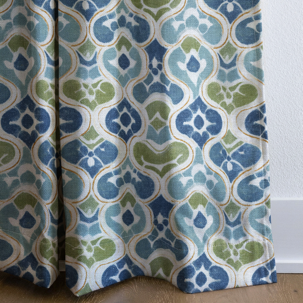 dwm:HH627563:corner_closeup_cropped