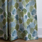 dwm:HH854757:corner_closeup_cropped