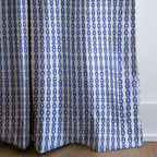 dwm:LR056703:corner_closeup_cropped