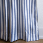 dwm:LR065141:corner_closeup_cropped