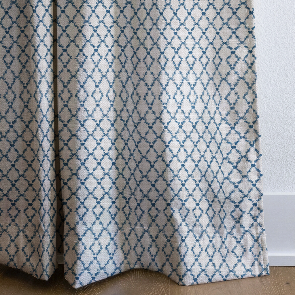 dwm:LR072415:corner_closeup_cropped