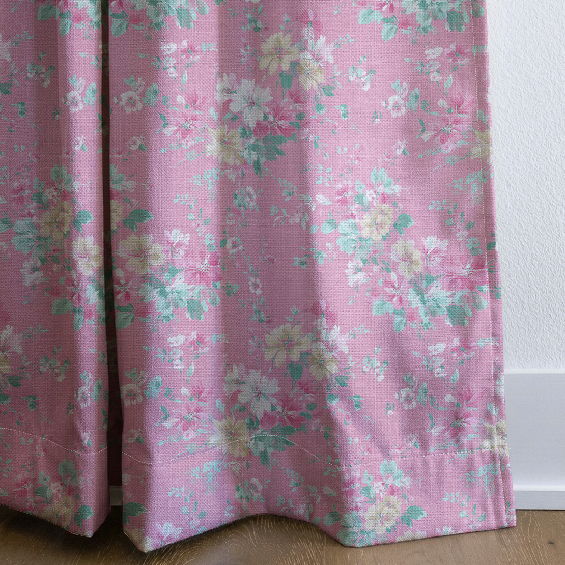 dwm:LR076628:corner_closeup_cropped