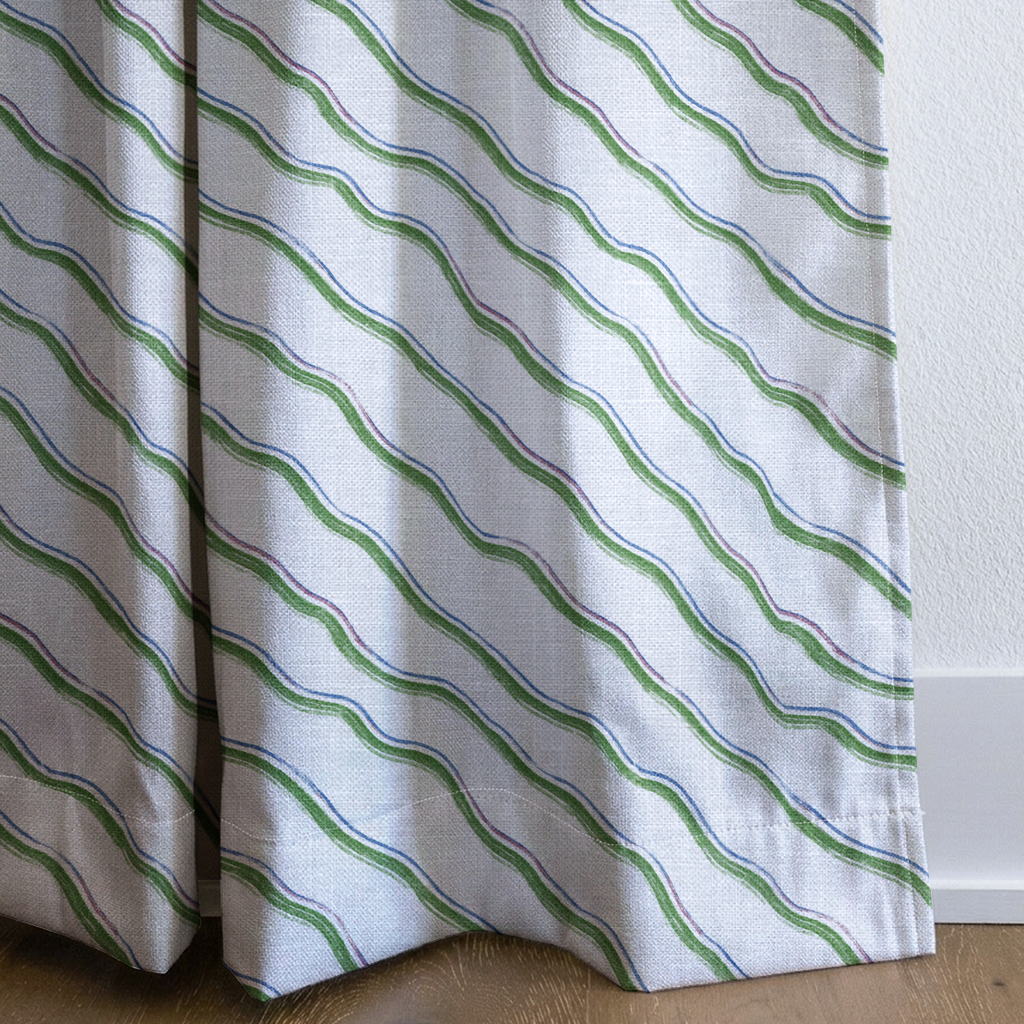 dwm:LR099892:corner_closeup_cropped