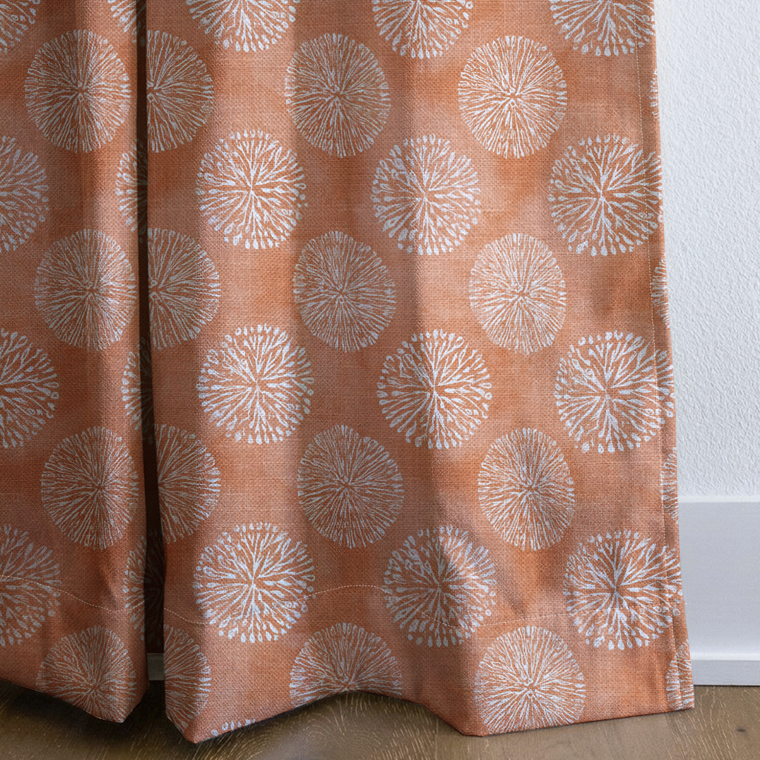 dwm:LR113036:corner_closeup_cropped