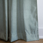 dwm:LR116068:corner_closeup_cropped