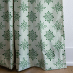 dwm:LR118250:corner_closeup_cropped
