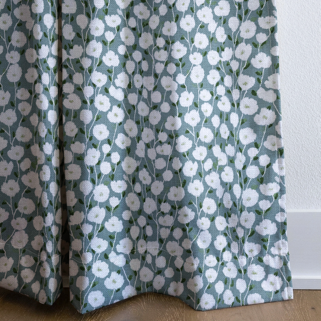 dwm:LR127641:corner_closeup_cropped