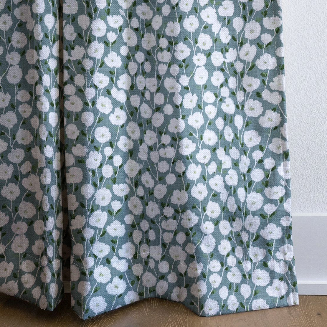 dwm:LR127641:corner_closeup_cropped
