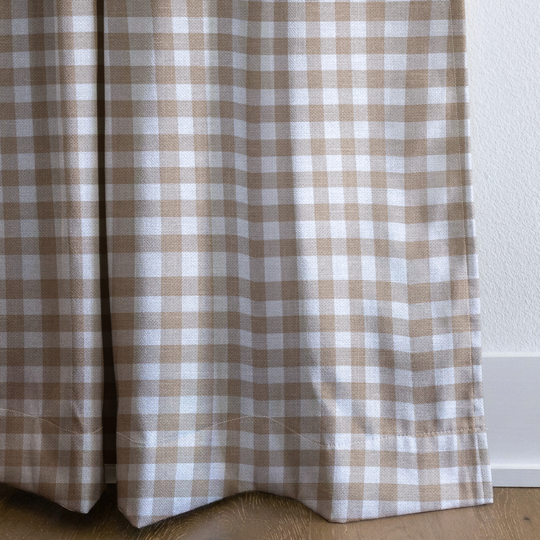dwm:LR140959:corner_closeup_cropped
