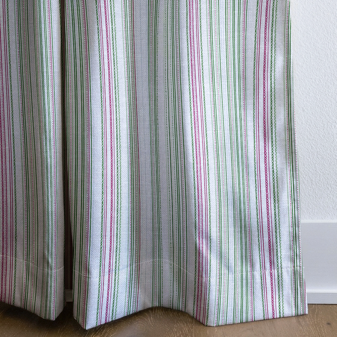 dwm:LR142778:corner_closeup_cropped