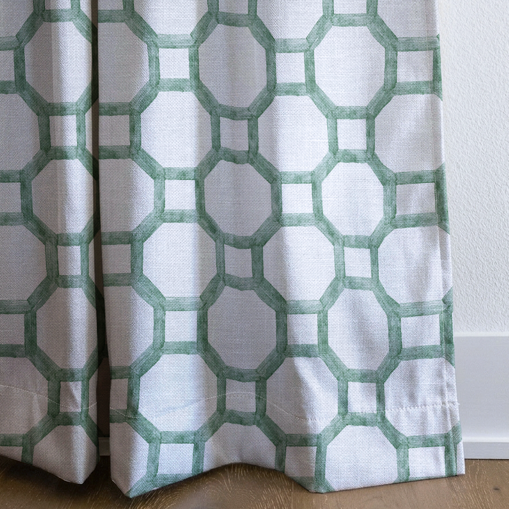 dwm:LR144442:corner_closeup_cropped