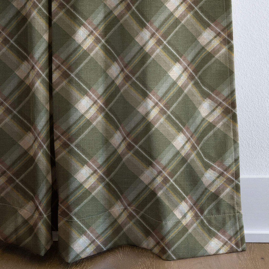 dwm:LR146583:corner_closeup_cropped