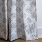 dwm:LR146805:corner_closeup_cropped