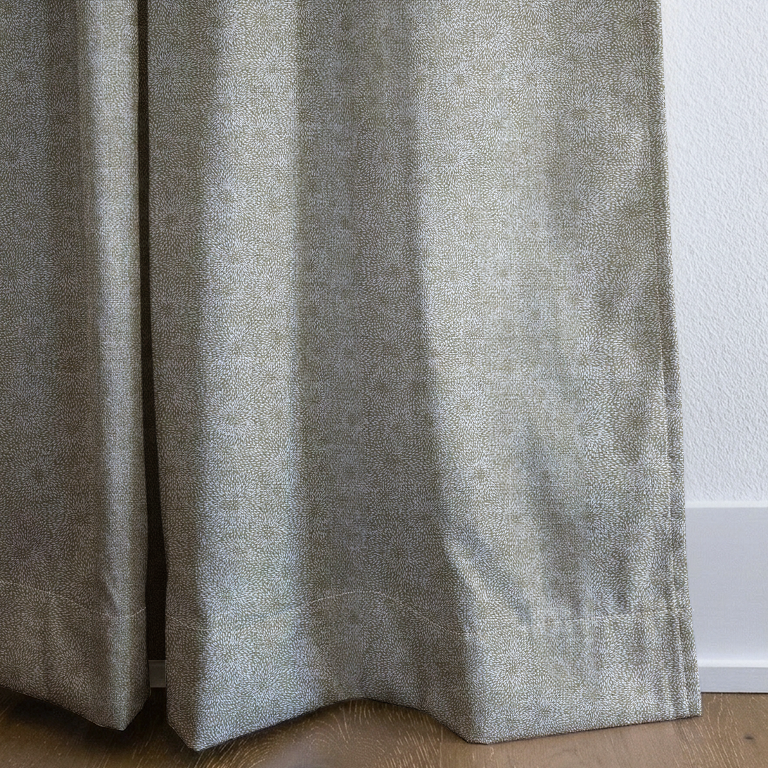 dwm:LR147622:corner_closeup_cropped