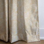dwm:LR147795:corner_closeup_cropped
