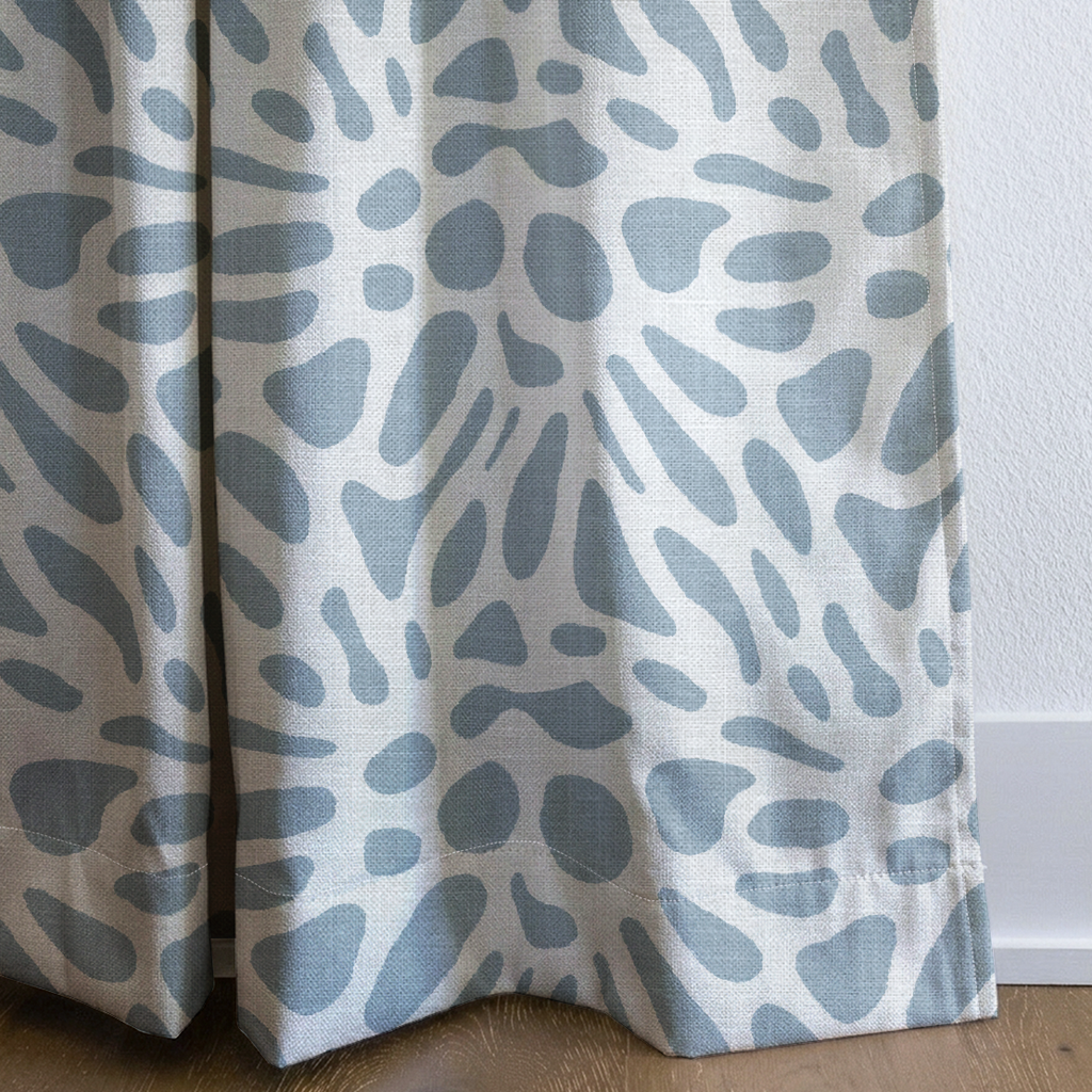 dwm:LR154800:corner_closeup_cropped