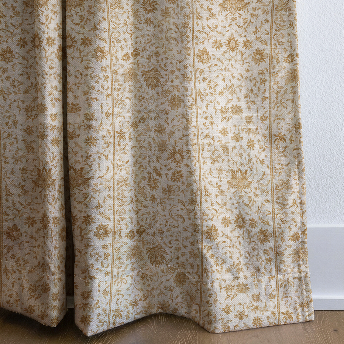 dwm:LR161506:corner_closeup_cropped