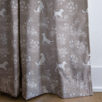 dwm:LR171684:corner_closeup_cropped