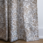 dwm:LR172424:corner_closeup_cropped