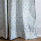 dwm:LR183237:corner_closeup_cropped