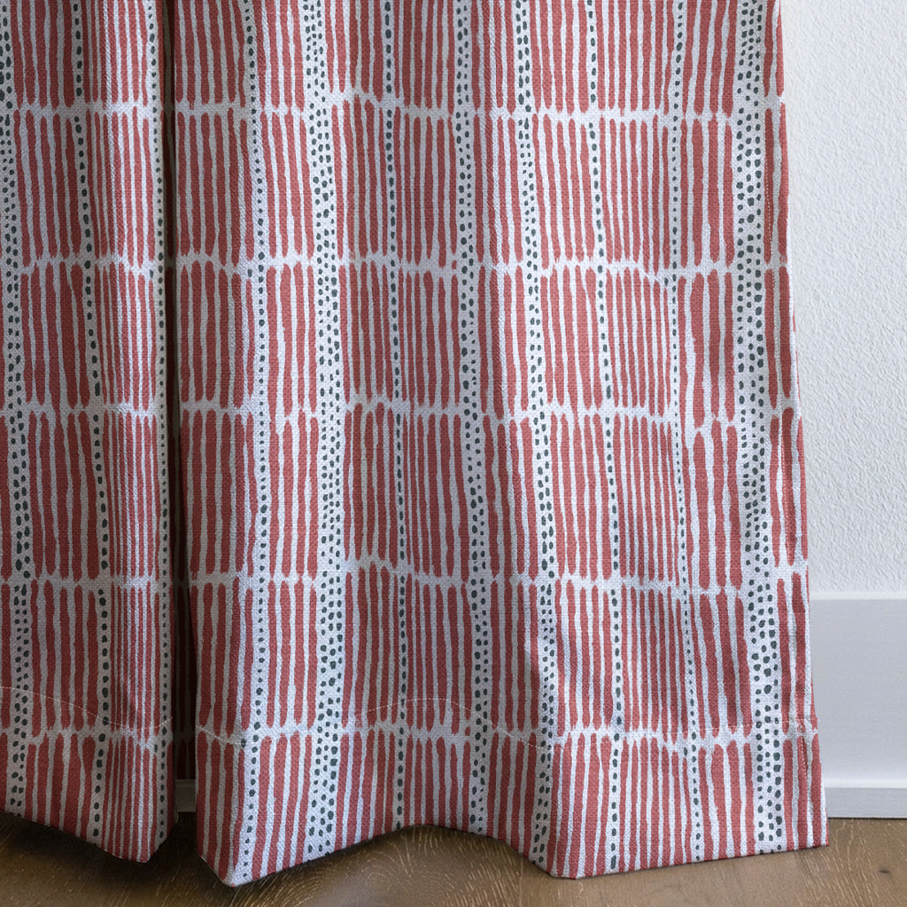 dwm:LR196035:corner_closeup_cropped