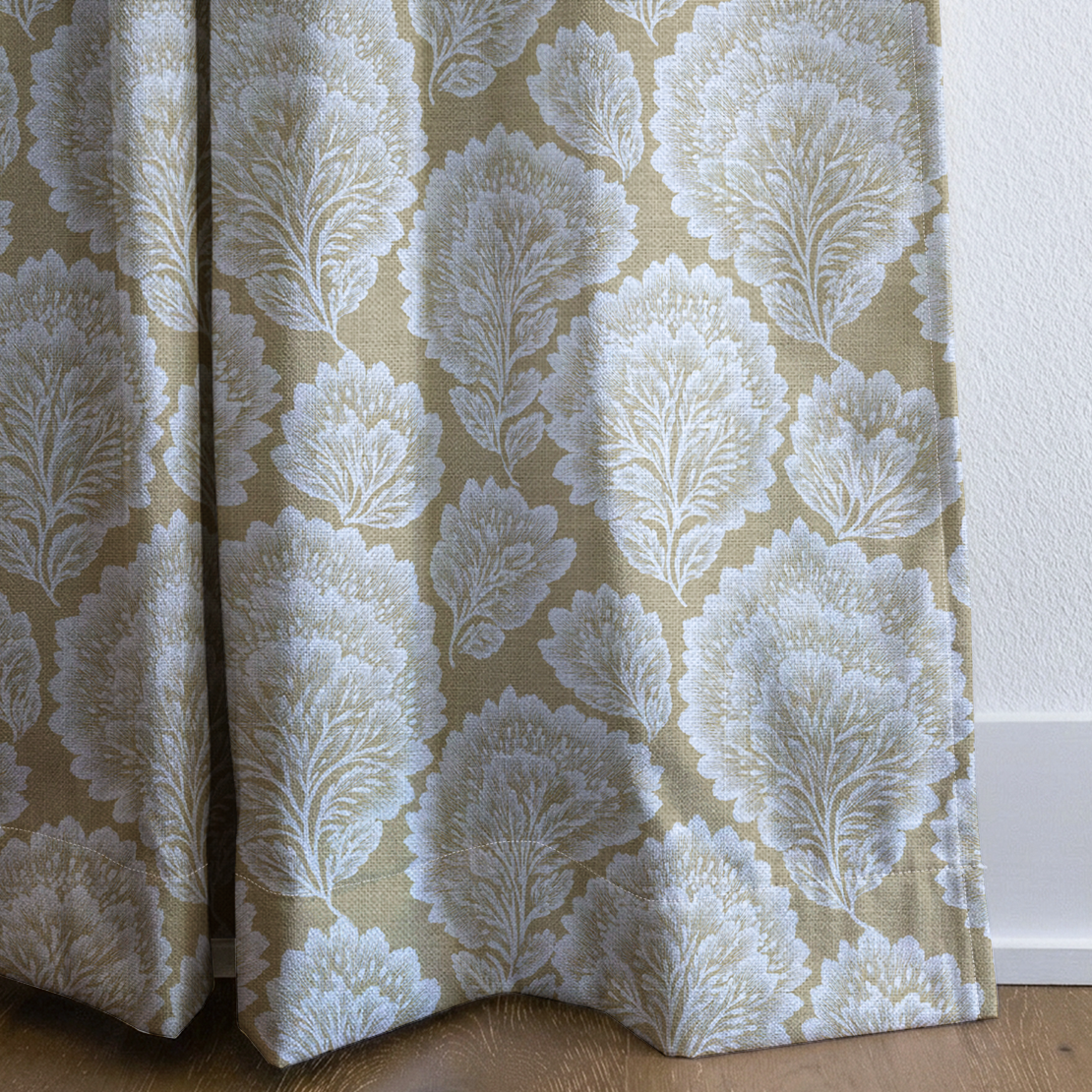 dwm:LR216949:corner_closeup_cropped