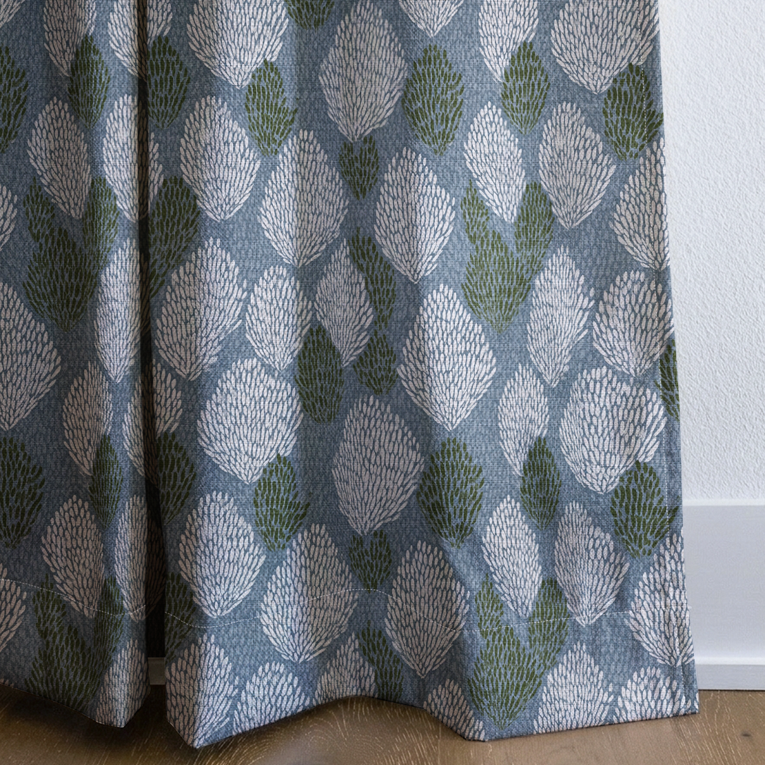 dwm:LR251077:corner_closeup_cropped
