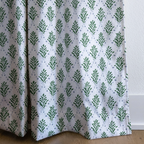 dwm:LR263162:corner_closeup_cropped