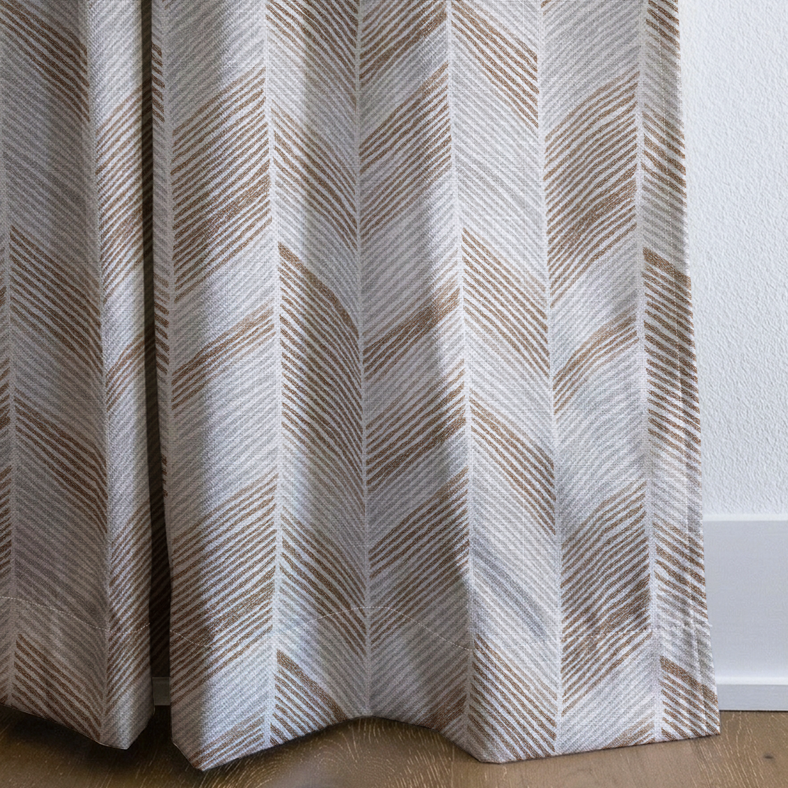 dwm:LR266872:corner_closeup_cropped