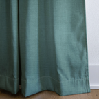 dwm:LR276276:corner_closeup_cropped