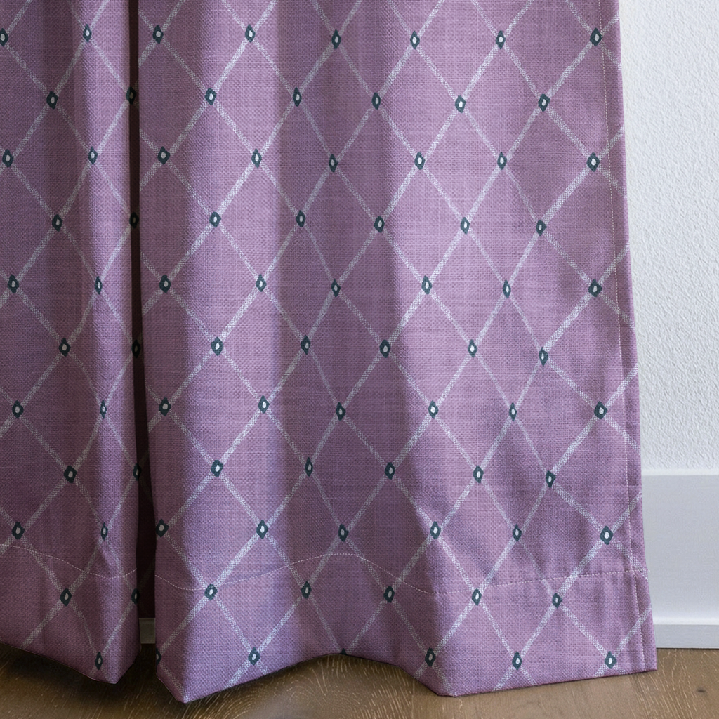 dwm:LR295641:corner_closeup_cropped