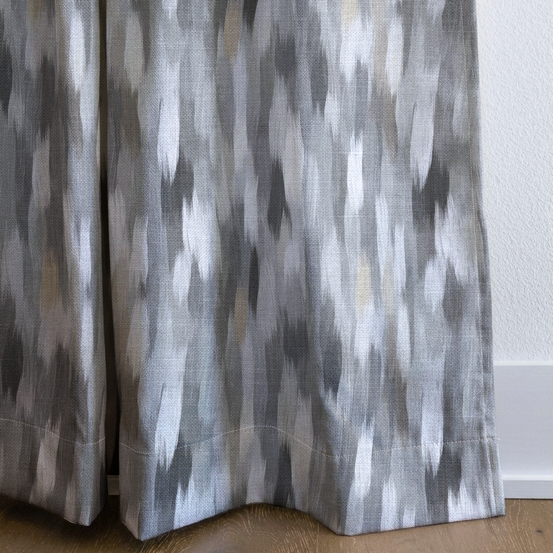 dwm:LR323194:corner_closeup_cropped