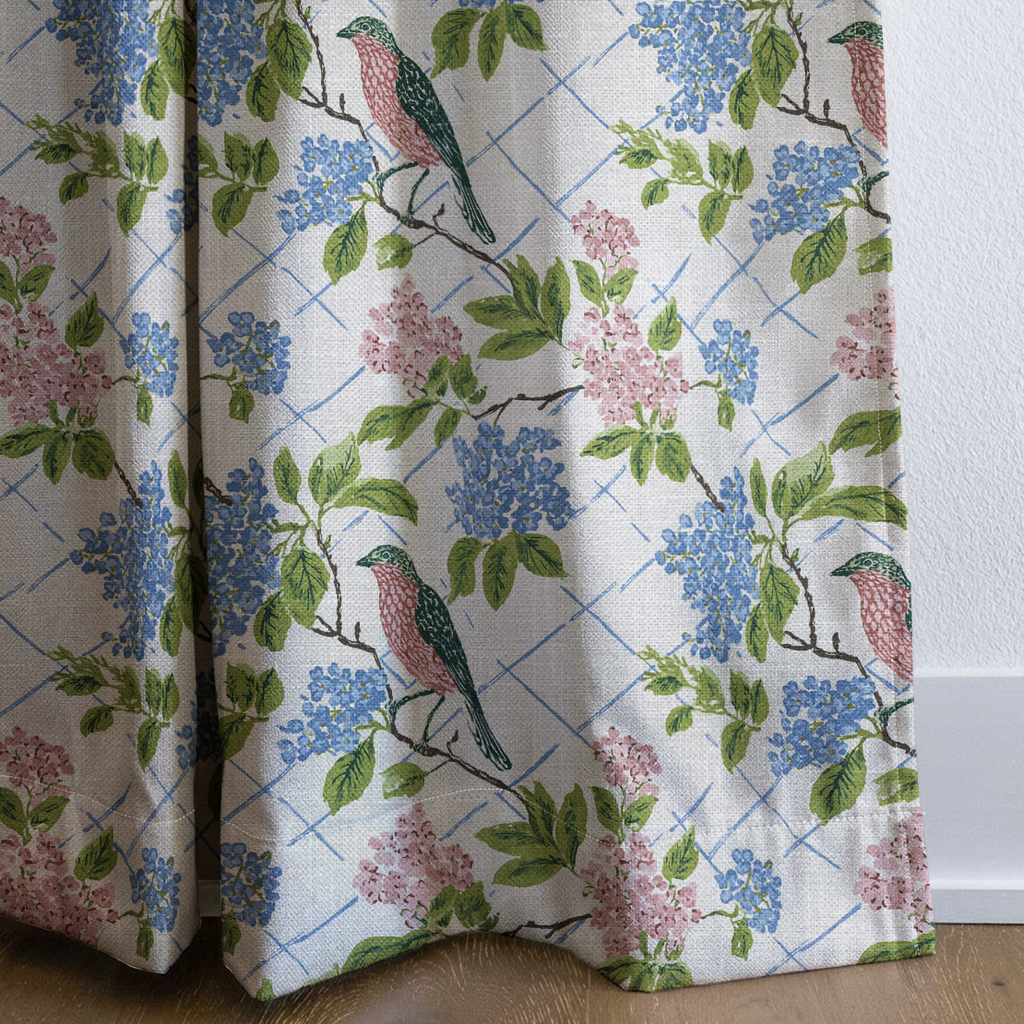 dwm:LR330088:corner_closeup_cropped
