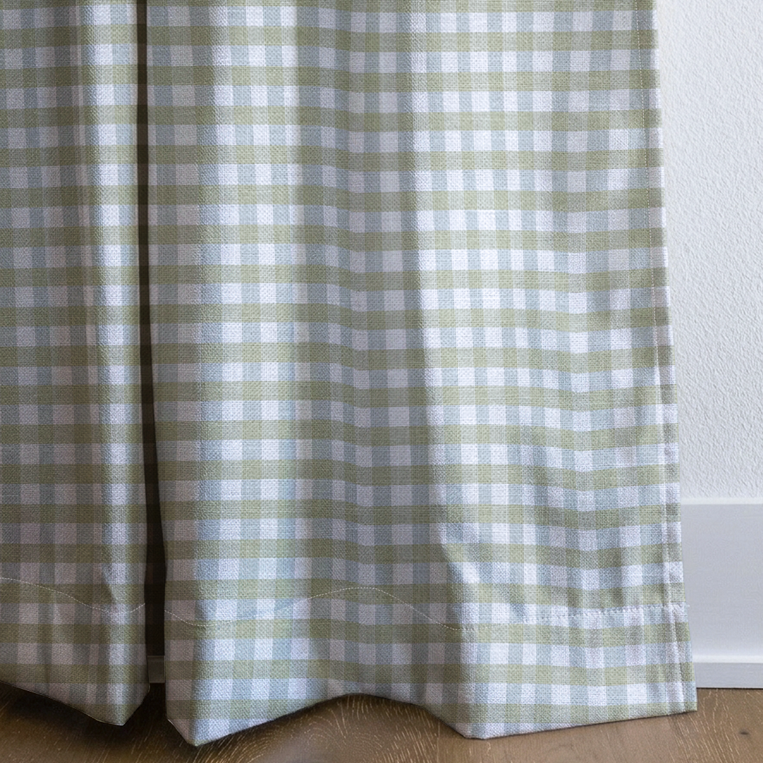 dwm:LR334720:corner_closeup_cropped