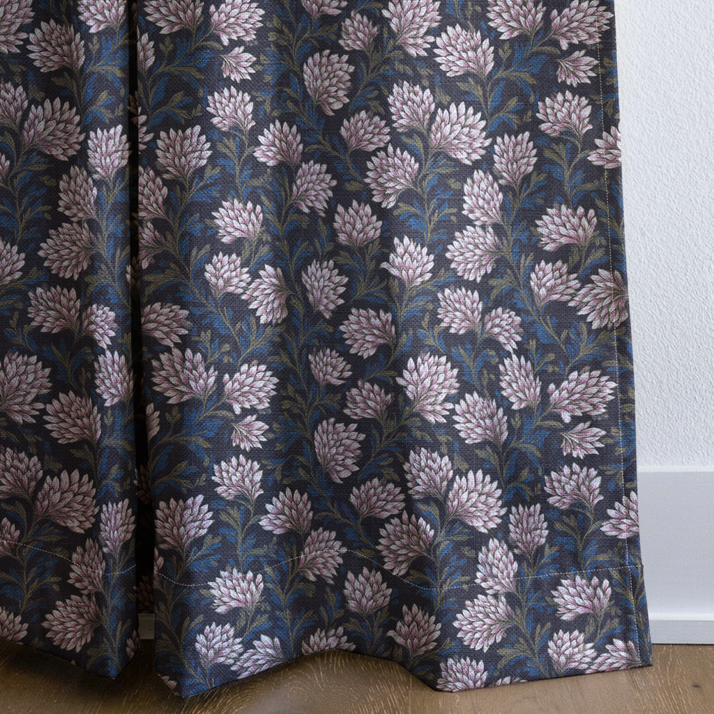 dwm:LR337004:corner_closeup_cropped