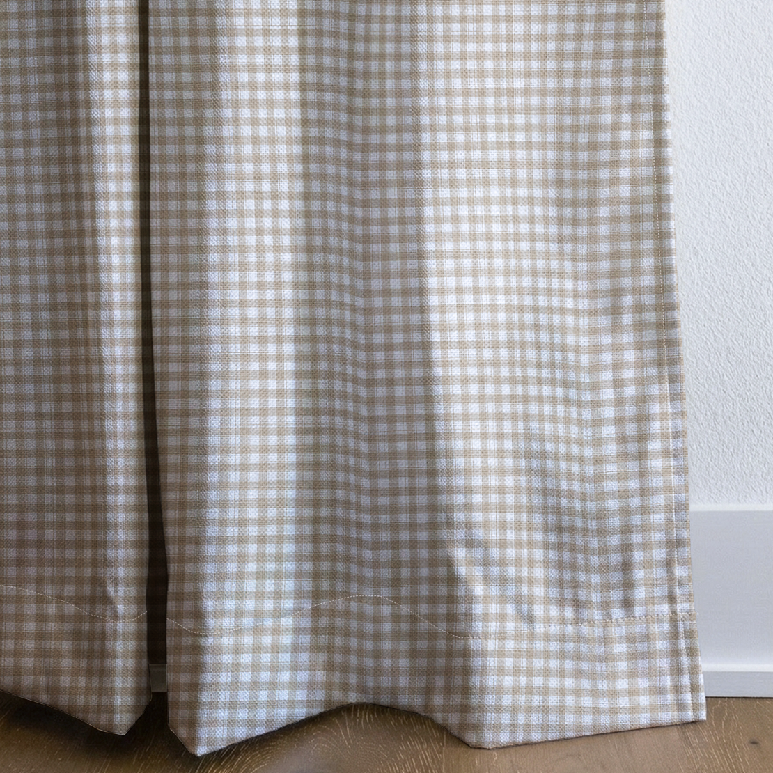 dwm:LR348478:corner_closeup_cropped