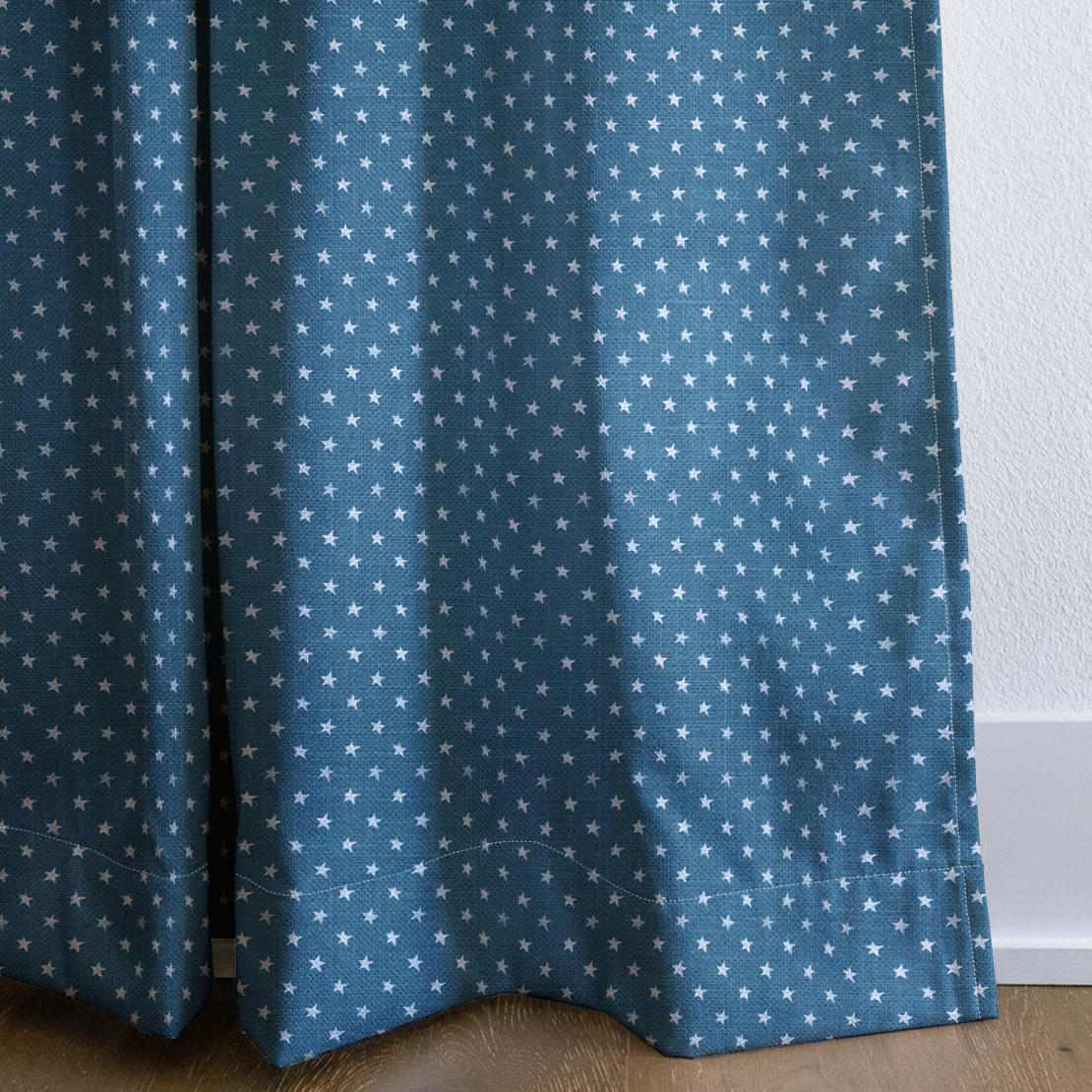 dwm:LR350596:corner_closeup_cropped