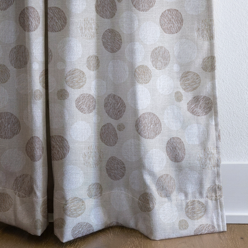 dwm:LR366886:corner_closeup_cropped