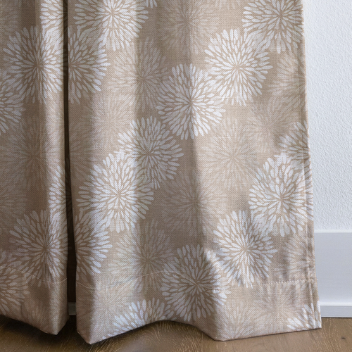 dwm:LR378716:corner_closeup_cropped