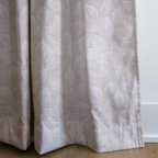 dwm:LR405265:corner_closeup_cropped
