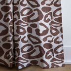dwm:LR405872:corner_closeup_cropped