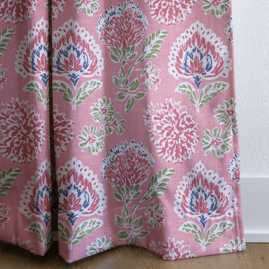 dwm:LR410200:corner_closeup_cropped