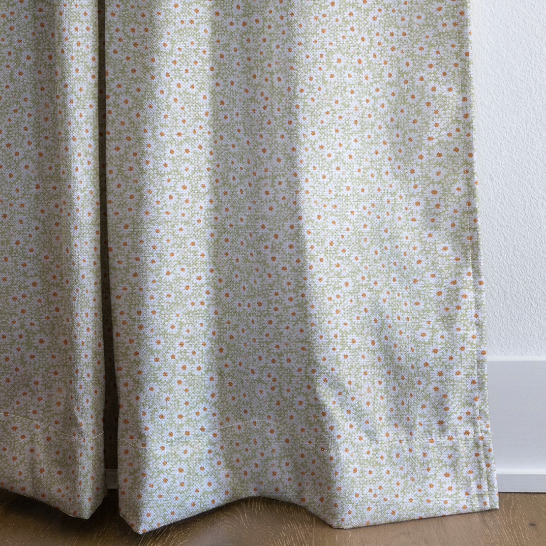 dwm:LR410905:corner_closeup_cropped