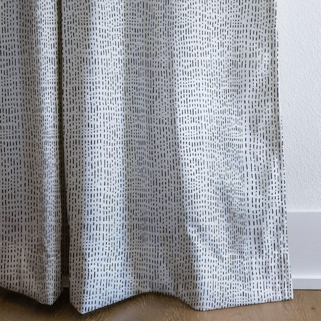 dwm:LR415974:corner_closeup_cropped