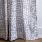 dwm:LR423589:corner_closeup_cropped