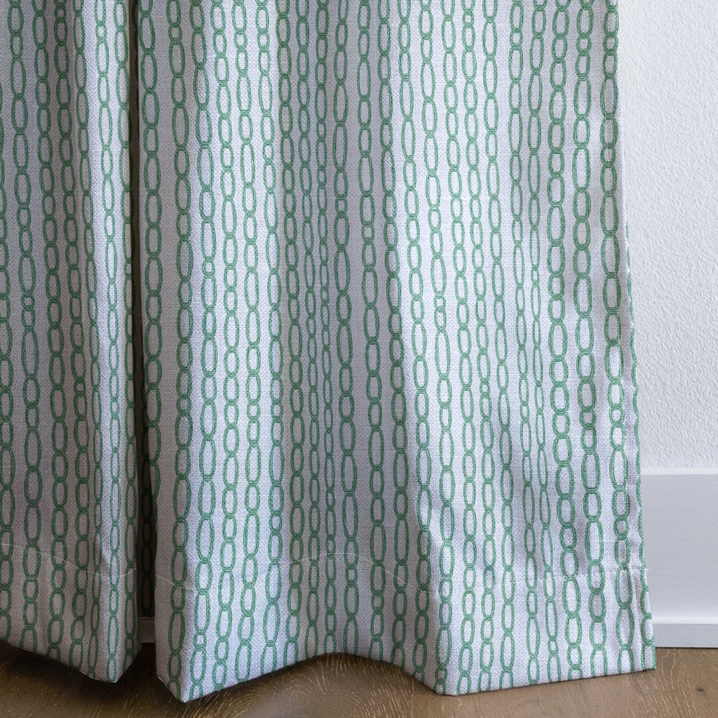dwm:LR425498:corner_closeup_cropped