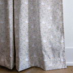 dwm:LR429977:corner_closeup_cropped