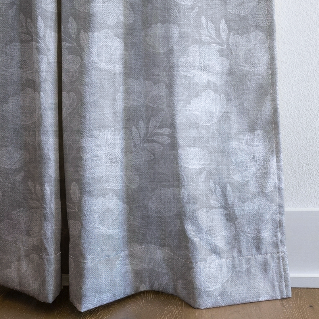 dwm:LR493323:corner_closeup_cropped
