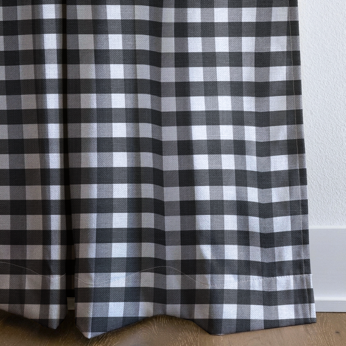 dwm:LR507229:corner_closeup_cropped